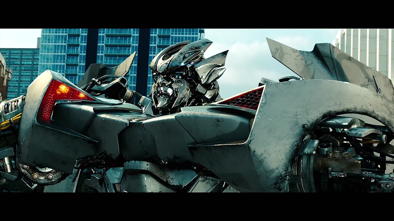 Transformers: Dark of the Moon (2011) - Freeway Chase - Only Action