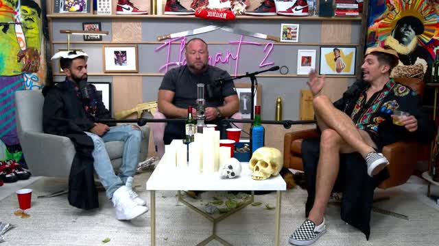 Alex Jones' epic appearance on Flagrant 2