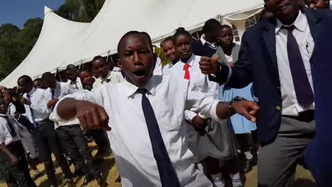 KENYAN HIGH SCHOOLERS - Kanyaga Lami challenge
