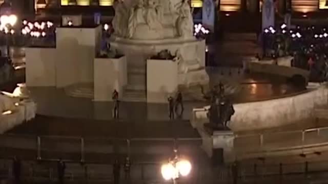 The Queen returns to Buckingham Palace for The Last Time