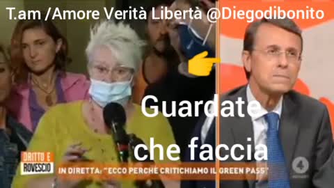 Bomba in diretta Tv, infermiera:Le persone in terapia intensiva per Covid sono tutte vaccinate