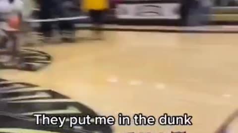 They put me in the dunk contest how did I doe