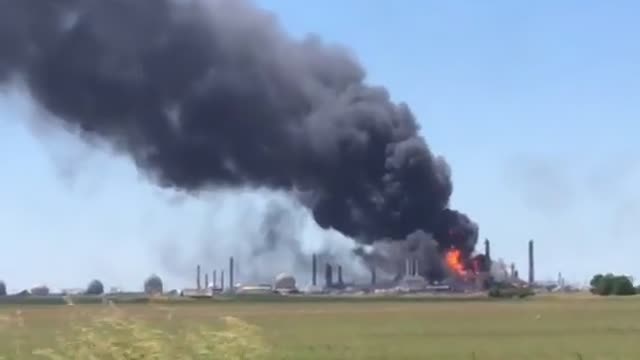 V USA hoří LNG terminály na zkapalněný plyn