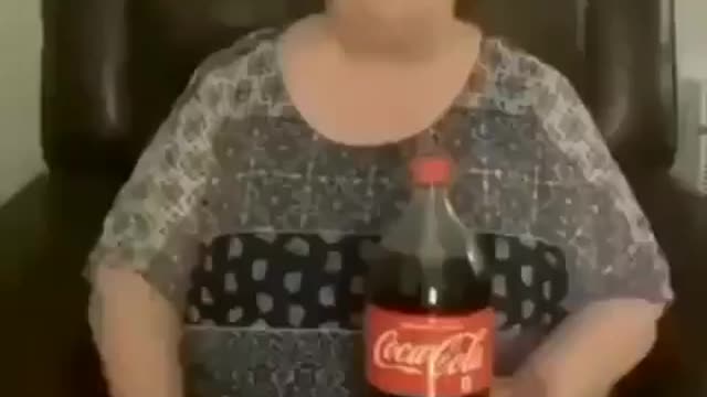 Grandma try’s Mentos with coke