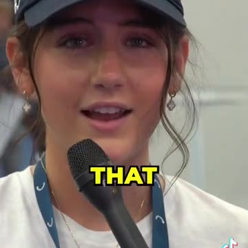 🤣🤣🤣 | She picks an illegal