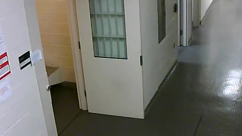 1665HQOB02PrisonerProcessingCell_2021-01-06_09h40min01s400ms.mp4
