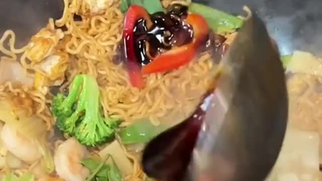 No strength to fry the cauldron of a Chinese canteen,Fried noodles are out