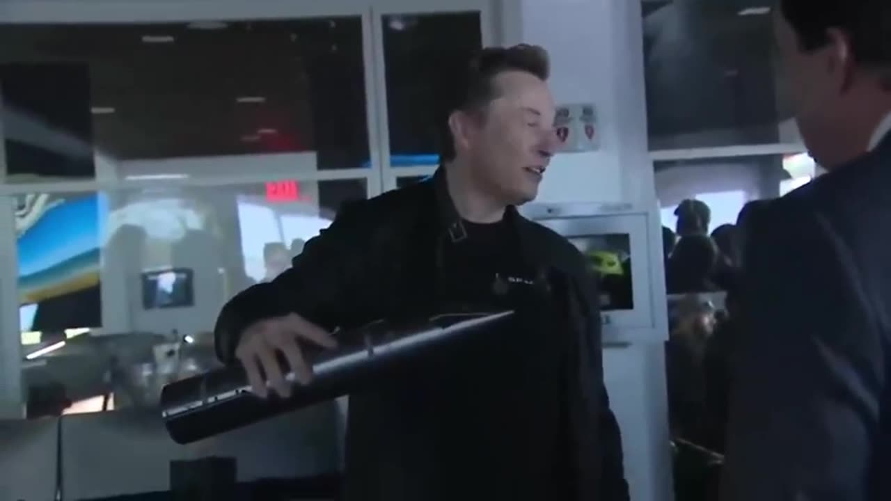 President Trump gets a lesson on the Starship from Elon Musk at the SpaceX launch in Texas