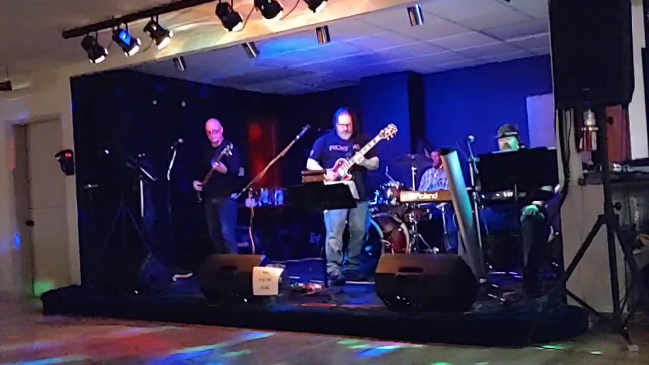 Singles Band - "Mama Don't Dance" at Kirkland Eagles