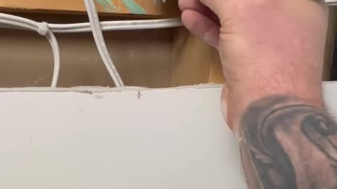 Easy outlet marking for drywall
