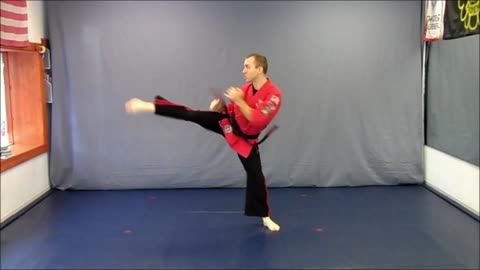 Basic Skillz Green Belt - White Stripe
