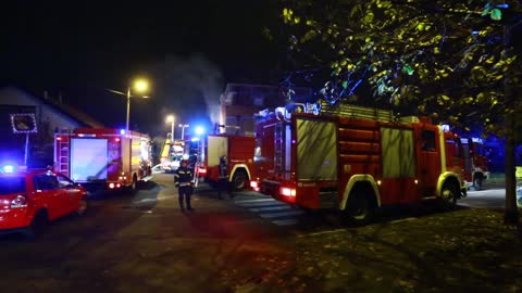 Vatrogasci uspjeli ugasiti požar na dvije obiteljske kuće