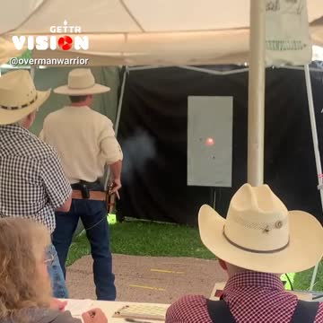 Fast Draw Shooting From 12' at the 2022 Anne Oakley competition