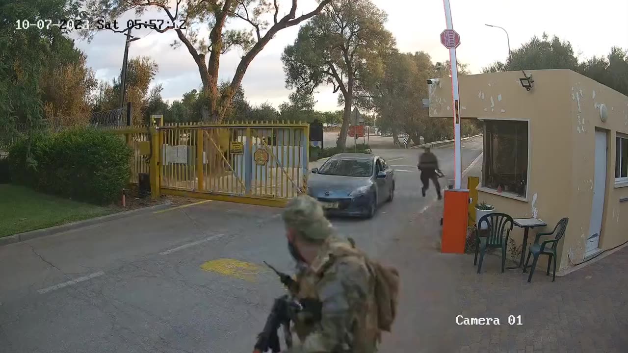 Hamas approach main gait. Initial attempt to breach the gate failed, kill civilians pulling up