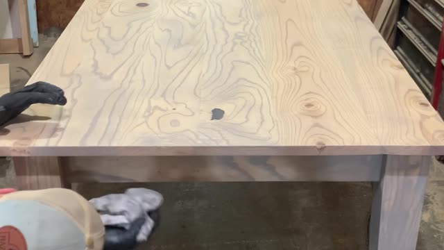 Staining an Ash table Grey