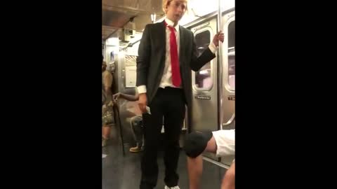 Man dresses up and impersonates Donald Trump on New York subway