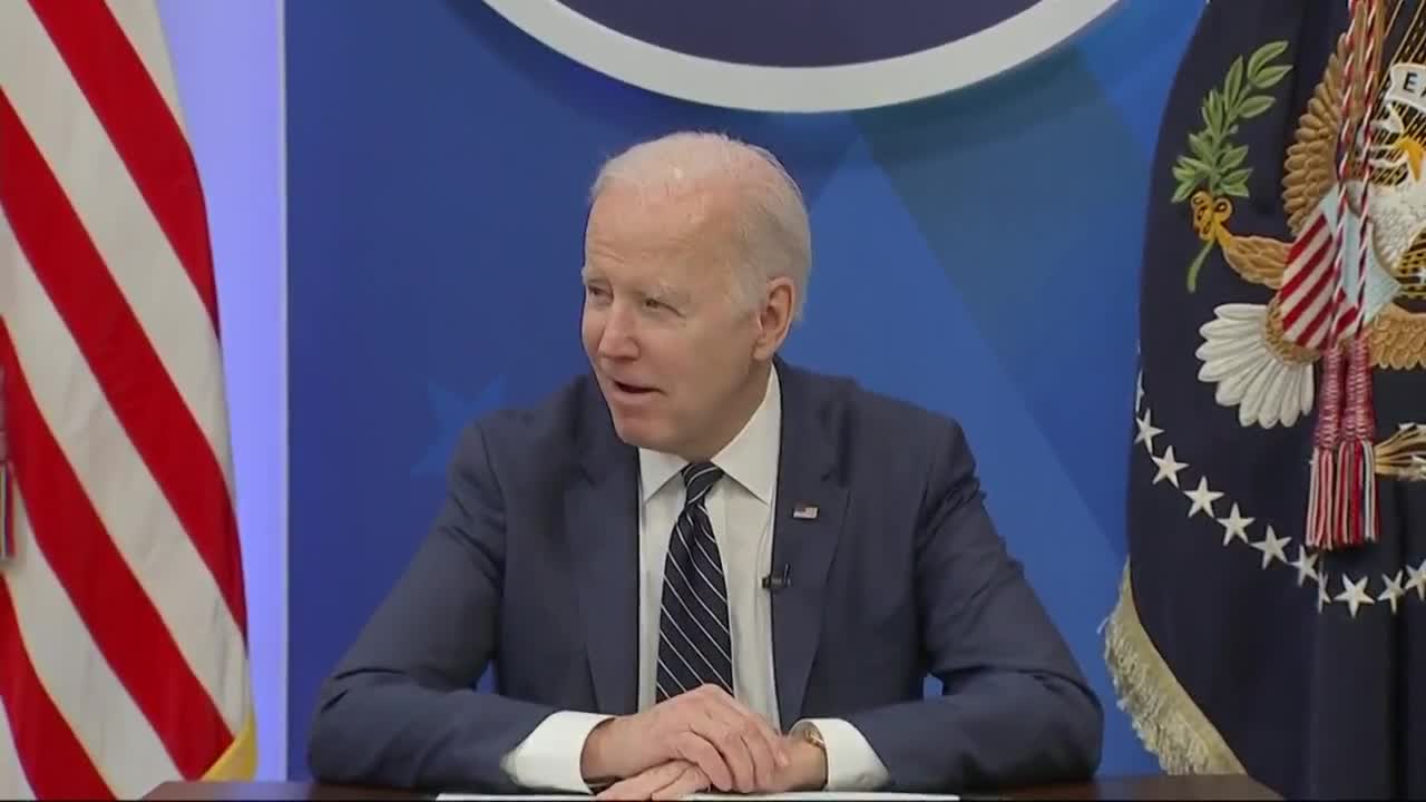 Biden ignores media questions, so WH abruptly cuts audio then video feed