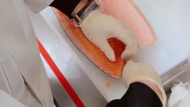 How to Fillet Giant Salmon for Sushi