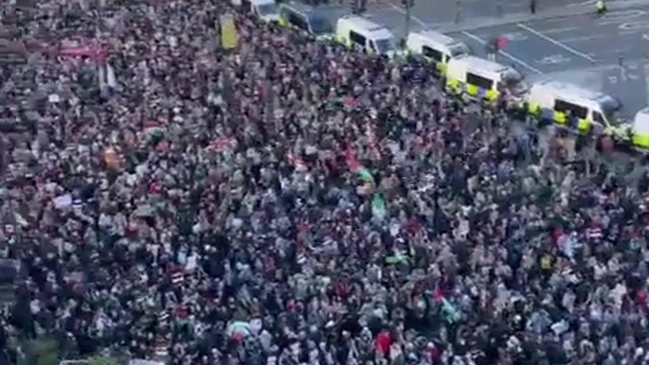 London protests for stop Gaza bombedment