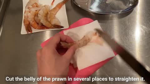 Straighten The Prawn