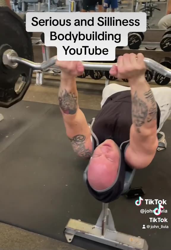 Weekend Warrior Bodybuilding Workout Skullcrushers