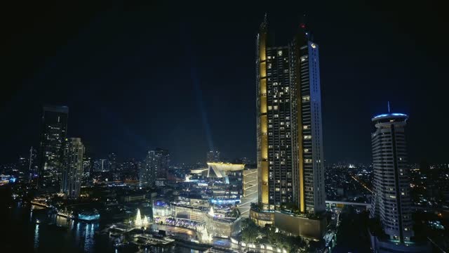 Skip to 48 seconds. Huge fireworks!!