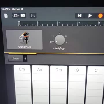 Play Grand Piano With One Finger #piano #garageband