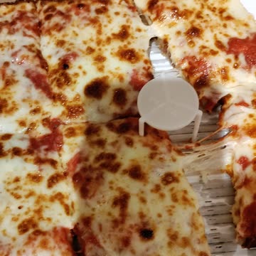 Meal, Jet's Pizza, Ford Rd, Dbn, MI, 10/18/23