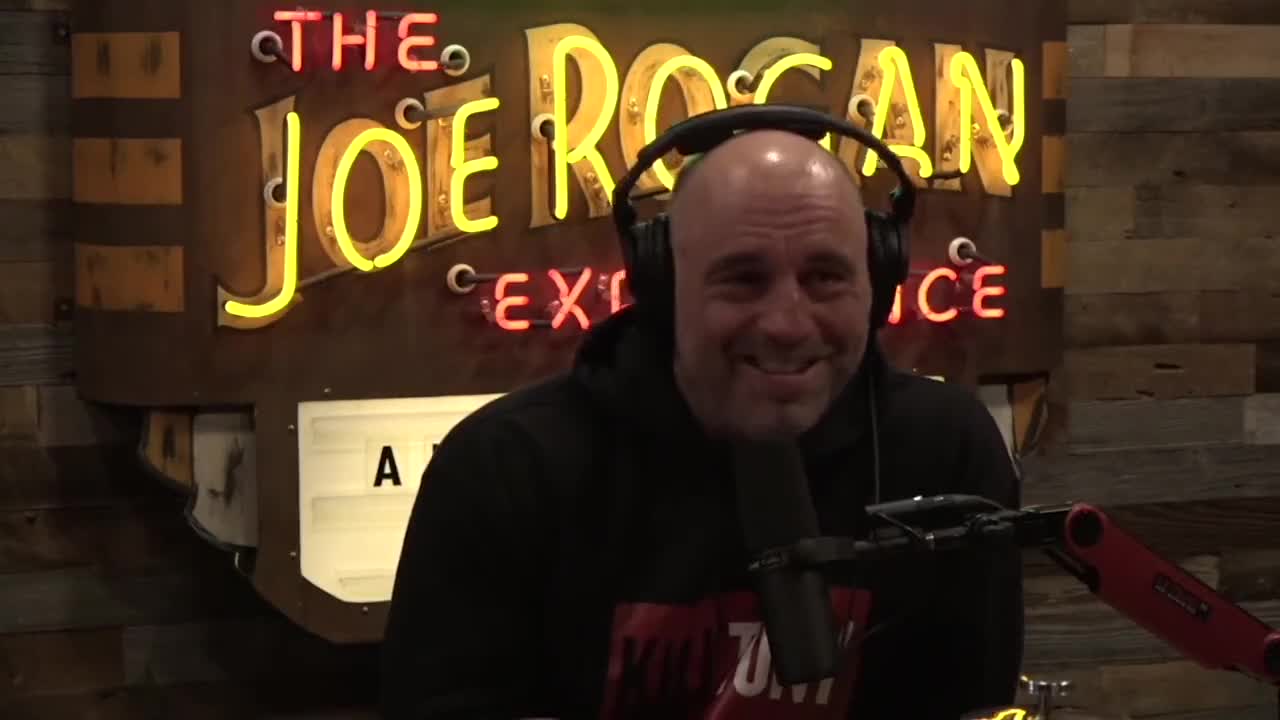 Rogan EXPLODES With Excitement After Hearing That Musk Bought Twitter