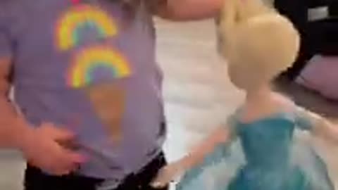 Mom, listen to me! Her not a real people!😂Her is a doll ,a doll |😆 Funny baby videos 2021