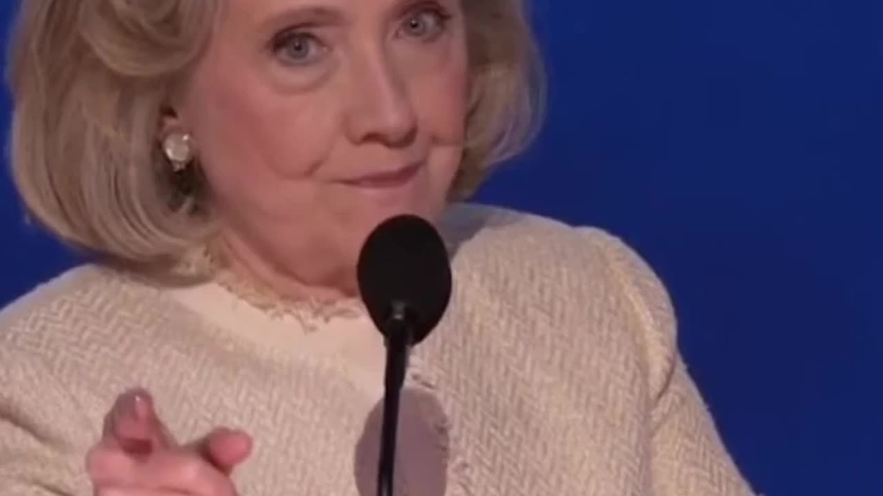 Hillary Clinton: "We Have Trump on the Run Now!" 👀🔥 #democrats