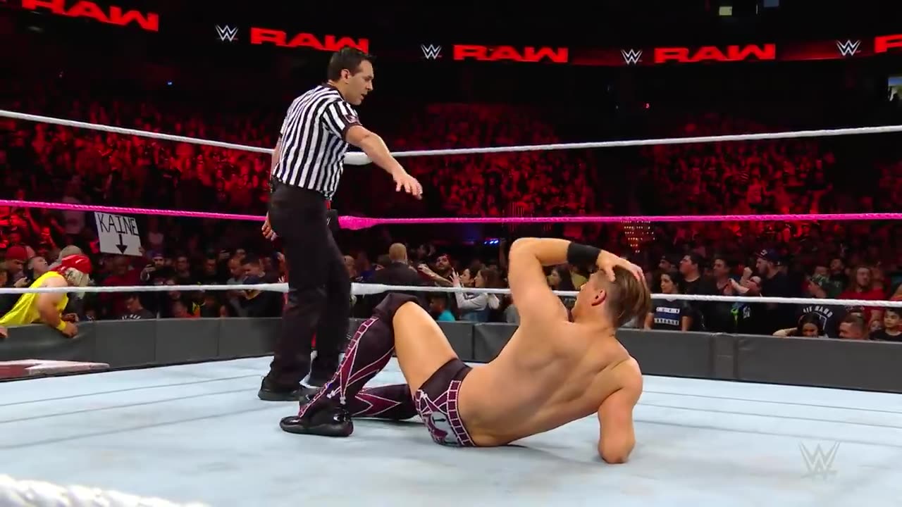 FULL MATCH - The Miz vs. Roman Reigns – Intercontinental Title Match: Raw,