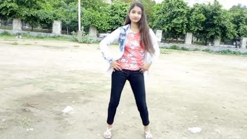 100 me se 90 ko dhoka deti // dance cover by // Khushboo