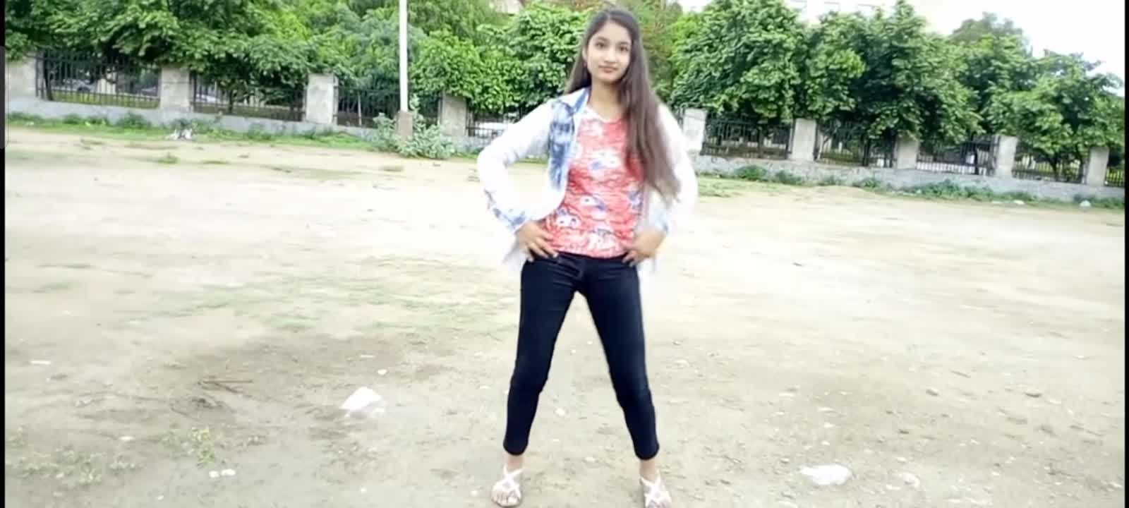 100 me se 90 ko dhoka deti // dance cover by // Khushboo