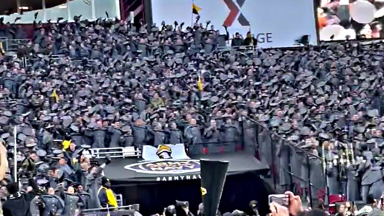 TRUMP Reaction At 'ARMY/NAVY' Game 🔥