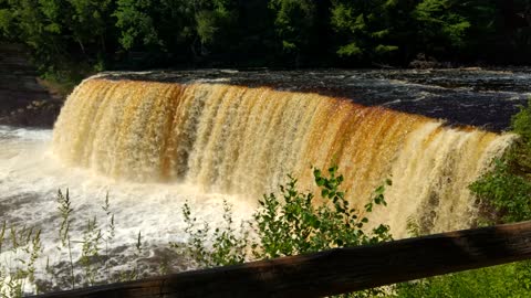 Beautiful Tahquamenon Falls, Mi