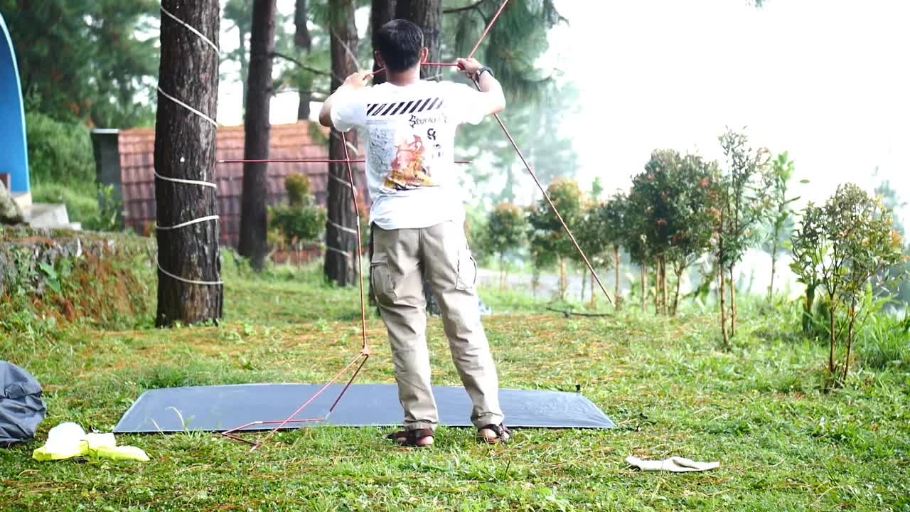 SOLO CAMPING - BERKEMAH DI SAAT HUJAN DAN MENIKMATI SECANGKIR KOPI. ASMR-18