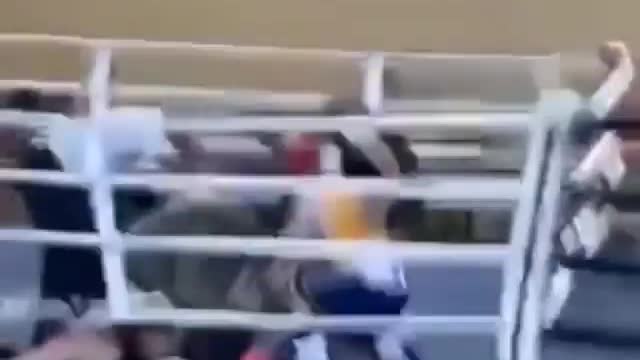 WOW! Should have stopped that when he stopped defending himself 🤦♂️