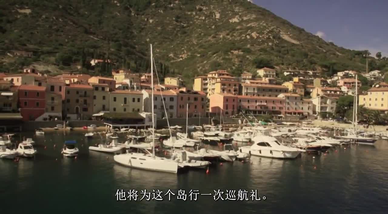 The story of the Costa Concordia cruise ship hitting a rock 5