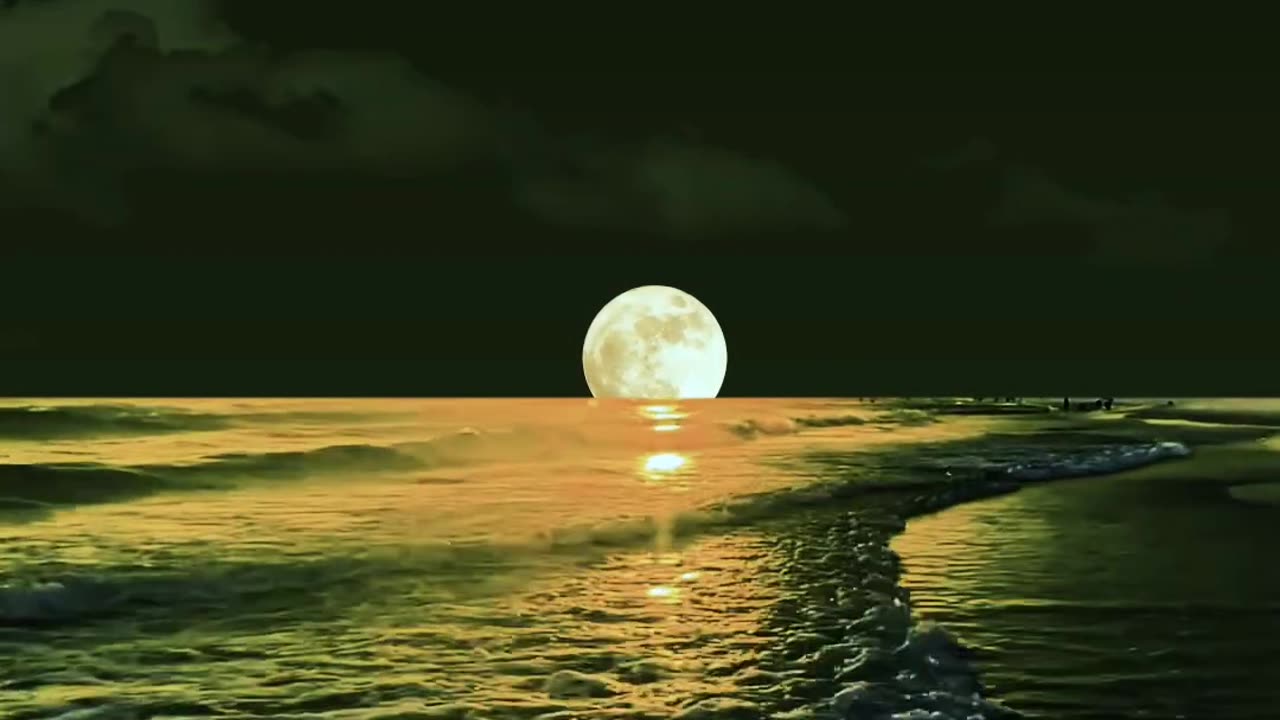 Full moon in the sea