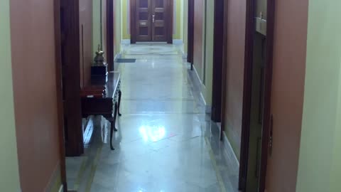 0263USCH02H227Hallway_2021-01-05_20h40min01s223ms.mp4