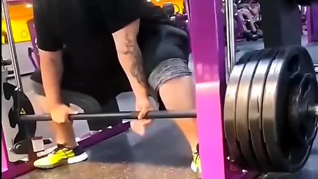 Smith Sumo 400lb Squat