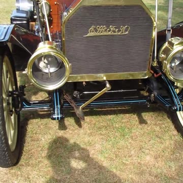 1909 EMF Model 30 Touring Car