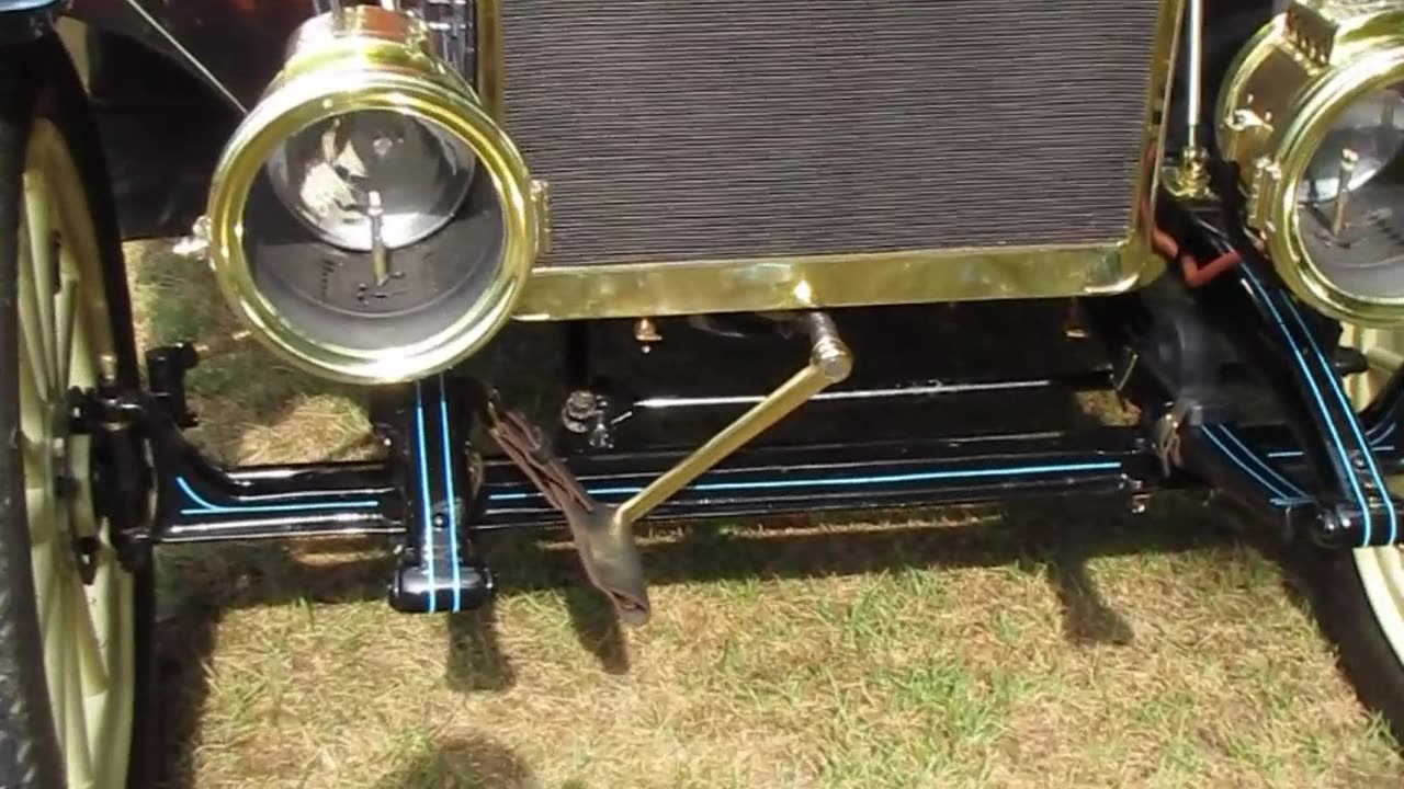 1909 EMF Model 30 Touring Car