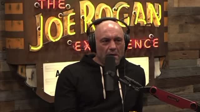 Savage: Joe Rogan goes fully automatic on fake news CNN
