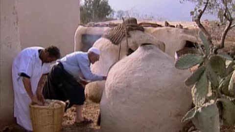 The famous Berber women masters of the art of ceramics