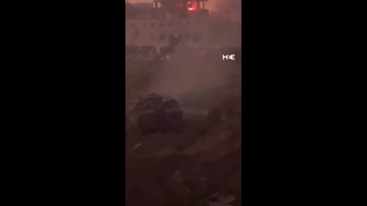 Israeli occupation tanks fire against civilian buildings in Khan Younis for the sake of it.