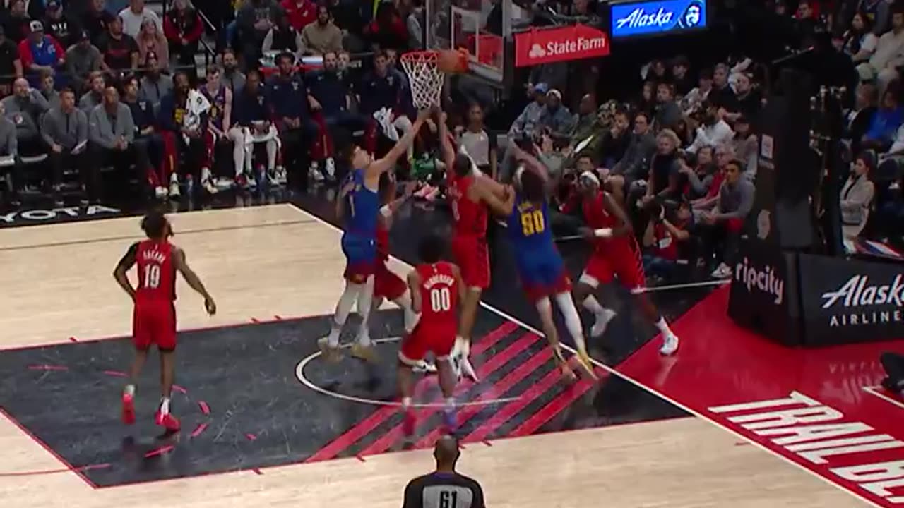 Aaron Gordon Throws Down Putback Slam! Nuggets vs. Trail Blazers