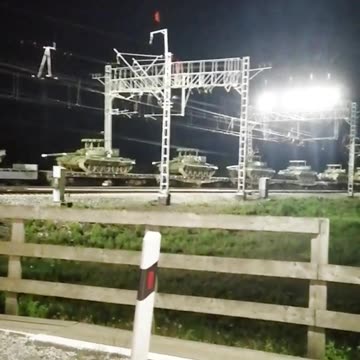 A new batch of Russian T-62's on their way to the front.