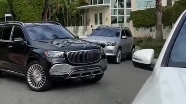 Super Car Dance 😂😂😂 #car #supercar #luxurycar #luxurylife #bmw #lamborghini #benz